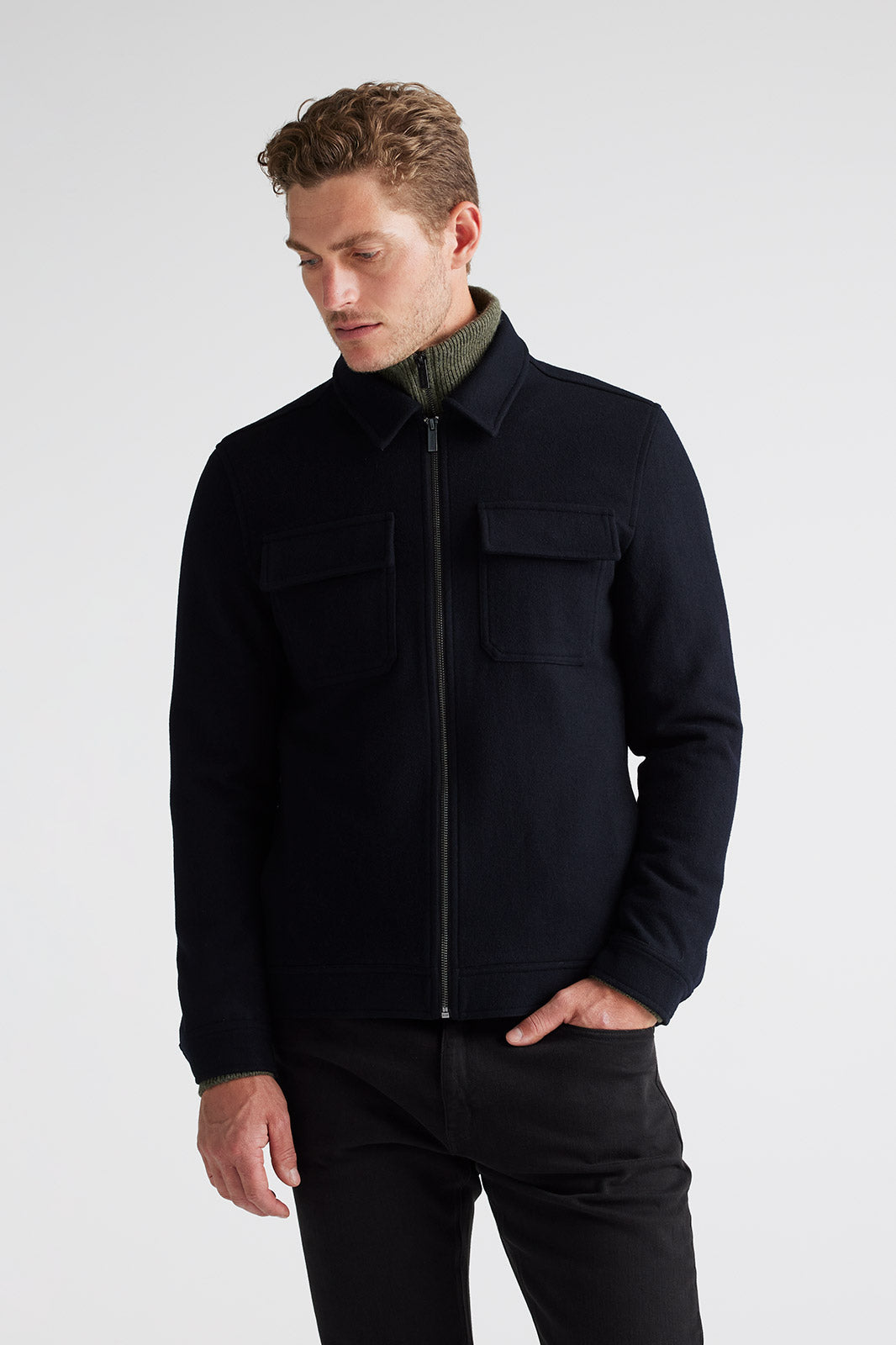 Model height is 188cm, wearing size Medium.