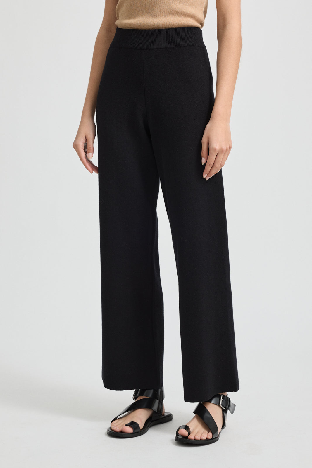 Model wearing size 8, Inner leg length 73cm, all sizes.