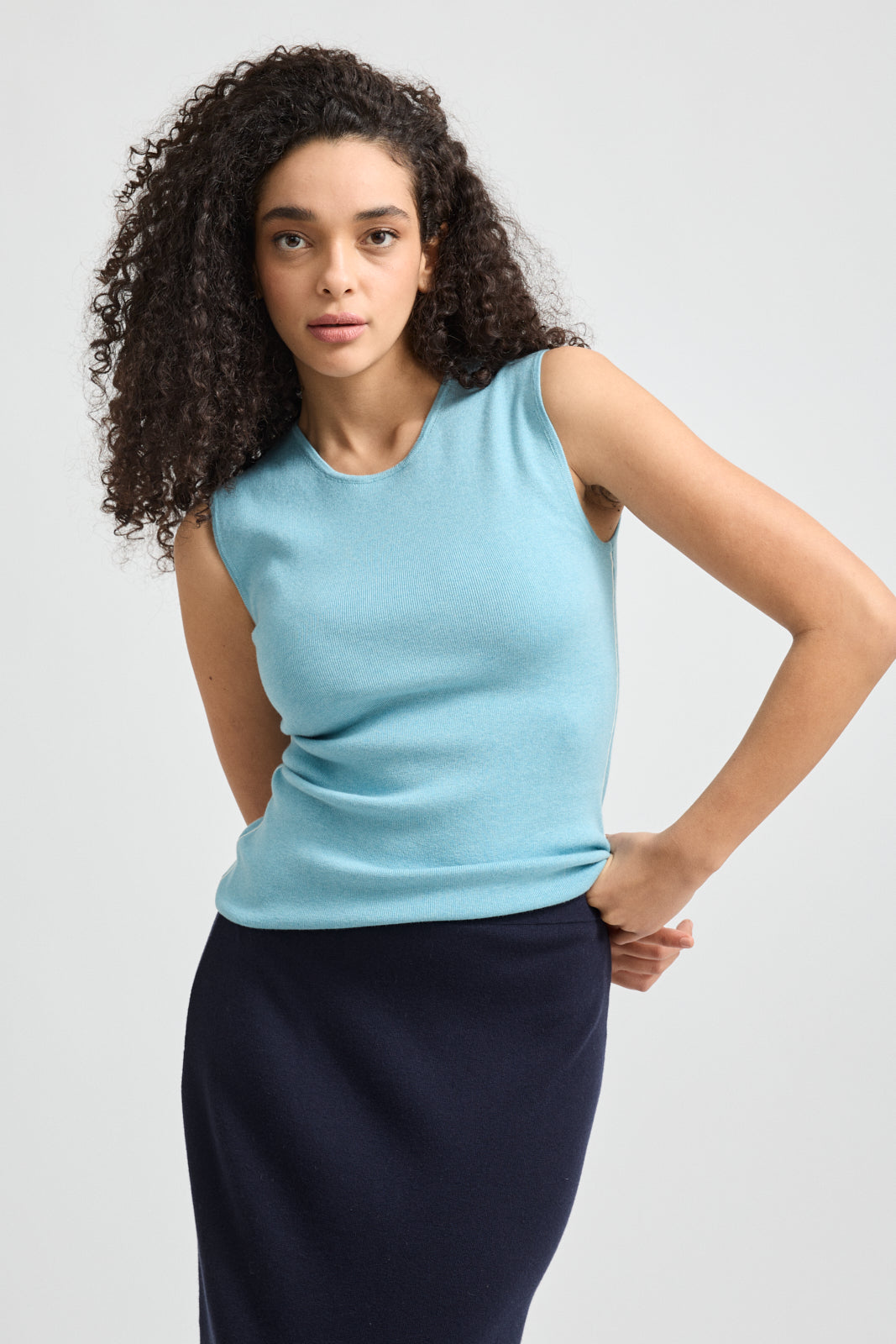 Model is wearing size 8