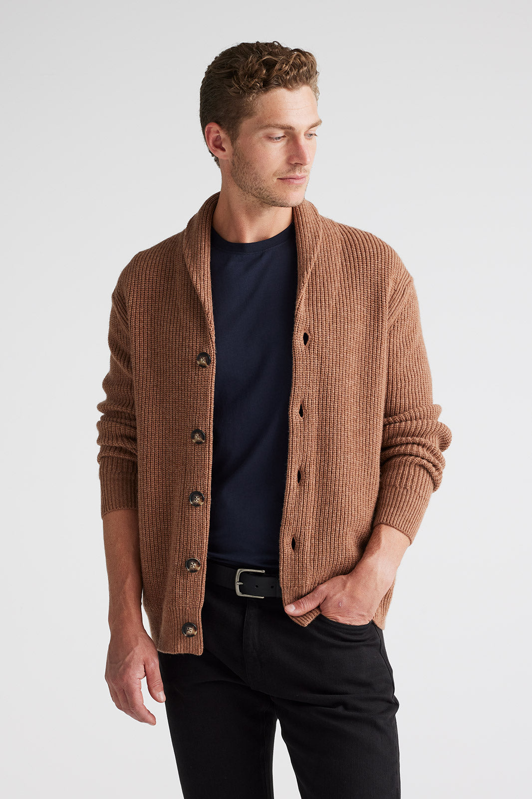Model height is 188cm, wearing size Medium.