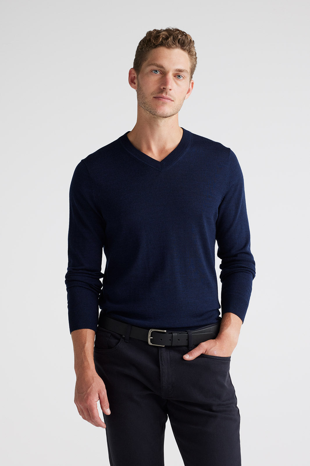 Model height is 188cm, wearing size Medium.